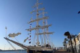 INS Sudarshini’s arrival at Sète under Lokayan-26 expedition marked as a maritime milestone